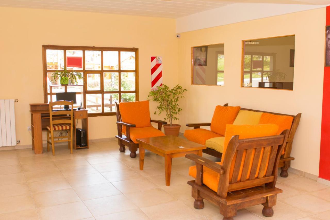Hostel Pioneros Del Valle El Chalten Dış mekan fotoğraf