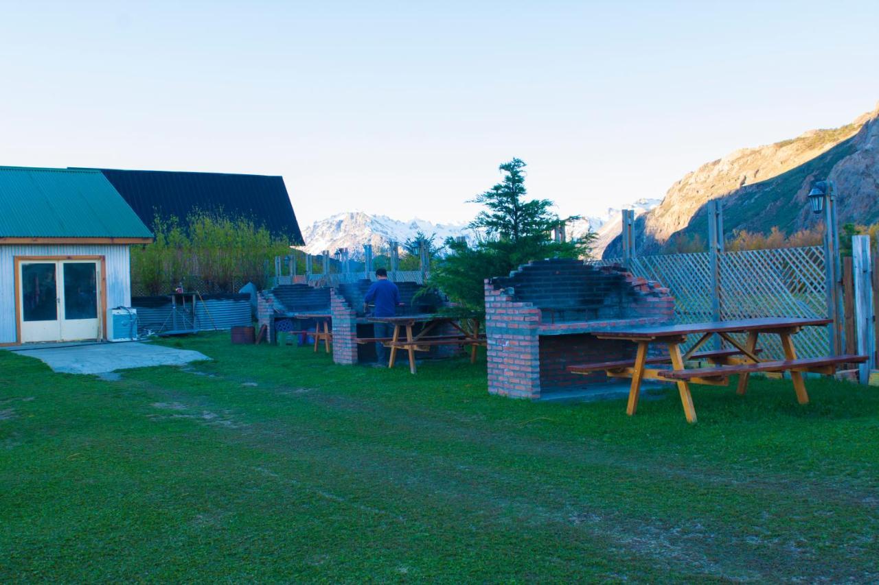 Hostel Pioneros Del Valle El Chalten Dış mekan fotoğraf