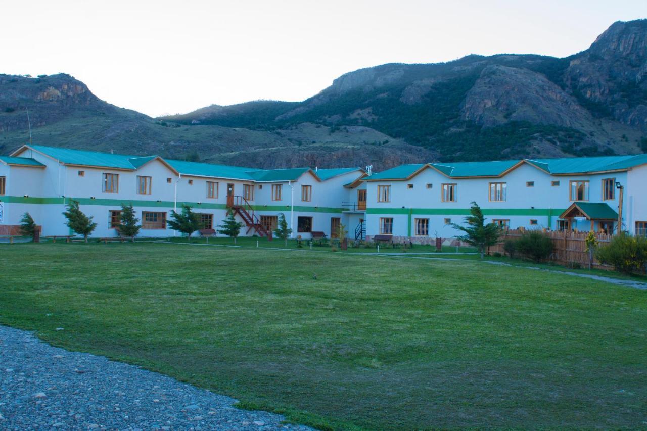 Hostel Pioneros Del Valle El Chalten Dış mekan fotoğraf