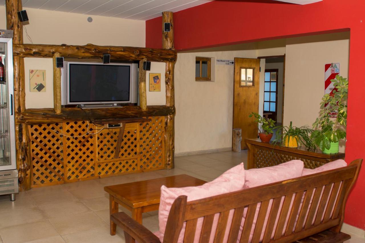 Hostel Pioneros Del Valle El Chalten Dış mekan fotoğraf