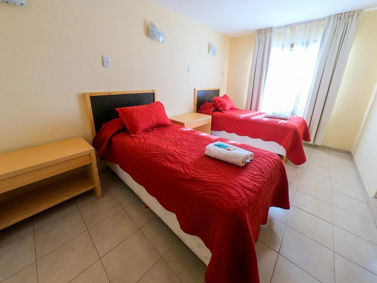 Hostel Pioneros Del Valle El Chalten Dış mekan fotoğraf