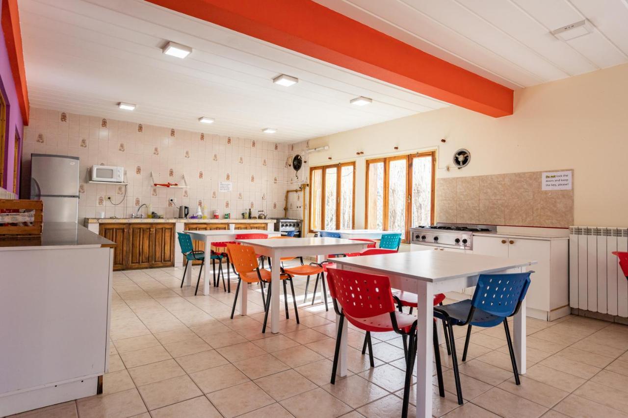 Hostel Pioneros Del Valle El Chalten Dış mekan fotoğraf