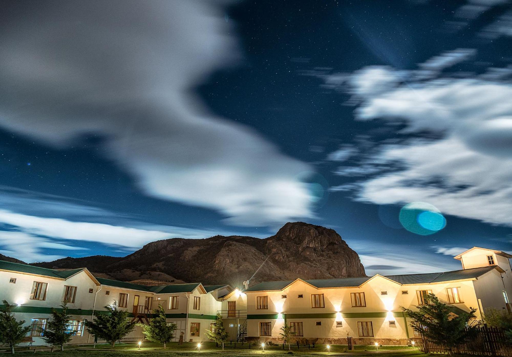 Hostel Pioneros Del Valle El Chalten Dış mekan fotoğraf